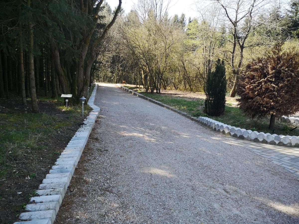 Billund Holiday - Assengaard B & B Give Luaran gambar
